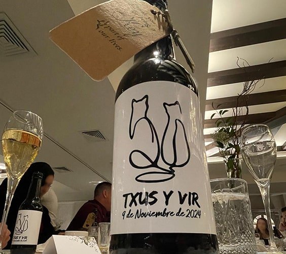 Cerveza-personalizada-para-bodas-etiqueta-novios-toledo---Cerveza-Bola Cerveza artesana con etiqueta personalizada para bodas con el nombre de los novios